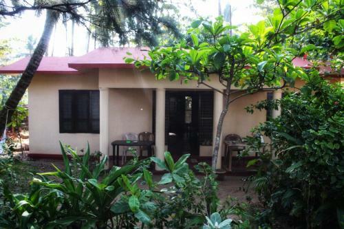 Hotel Sukriti Beach Resort