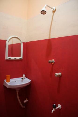 Hotel Sukriti Beach Resort