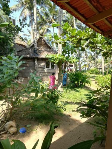 Hotel Sukriti Beach Resort