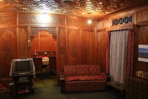 Hotel Houseboat Young Manhattan