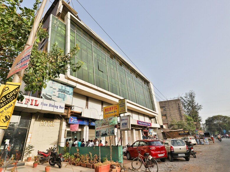 Oyo 14549 Hotel Lotus Residency