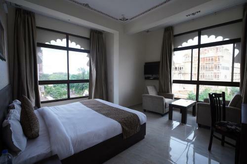 Hotel The Lake View Palace