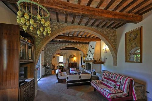 Osteriola Villa Sleeps 12 Pool Wifi