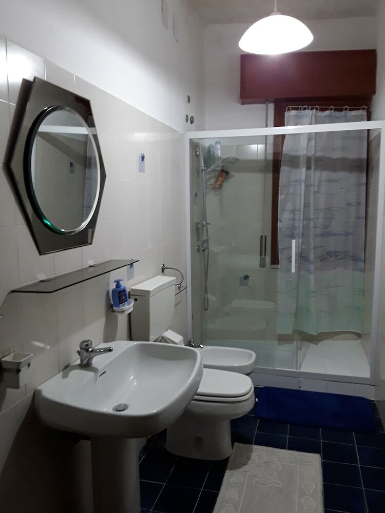 Hostal Elimo Affittacamere Di Scardino Leonardo