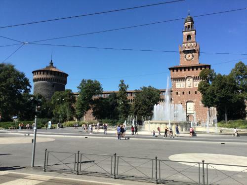 Hostal Castello Guest House