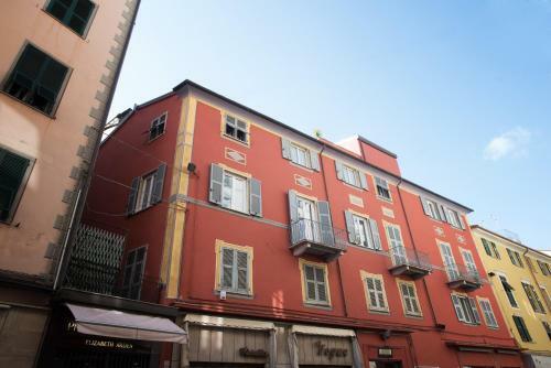 Hostal 6th Land - Rent Rooms Affittacamere