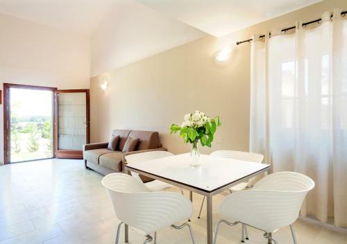 Hostal Tenuta Lamborghini Golf & Resort