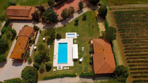Hostal Tenuta Lamborghini Golf & Resort