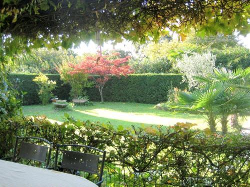 Modern Villa In Lazise With Private Pool
