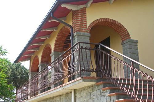 Santa Barbara-miniera Villa Sleeps 12 Pool Wifi