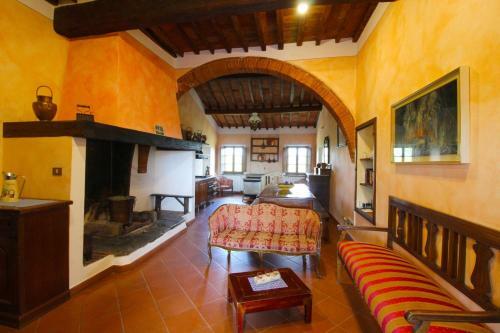 Monte San Savino Villa Sleeps 15 Pool Wifi