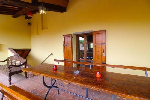Monte San Savino Villa Sleeps 15 Pool Wifi