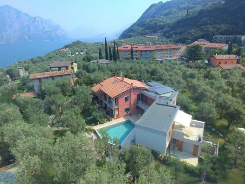 Apartments In Malcesine/gardasee 22034