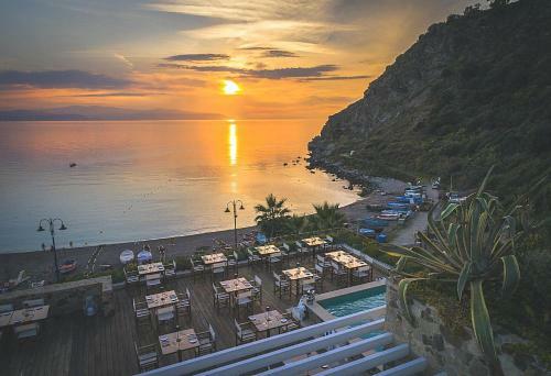 Hotel Ngonia Bay