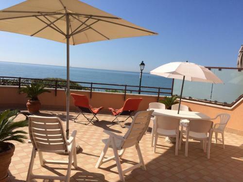 Apartamento Condominio Fortino