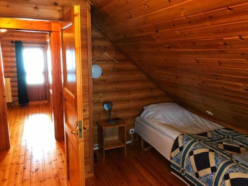 Hostal Brimnes Bungalows
