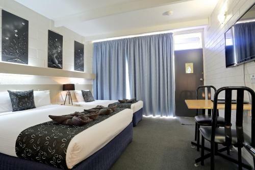 Castle Creek Motel