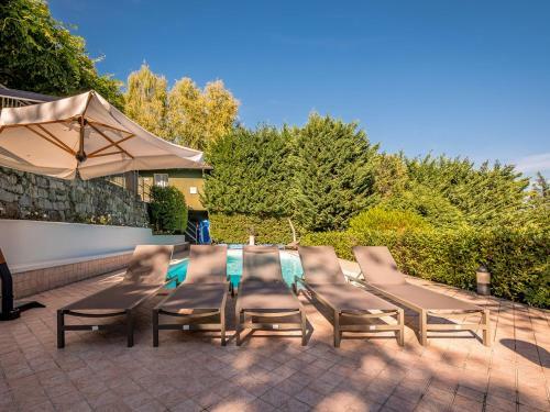Meina Villa Sleeps 13 Pool Air Con Wifi