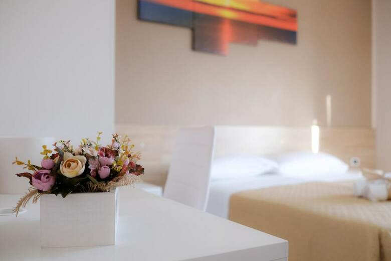 Hostal B&B Lamezia Airport