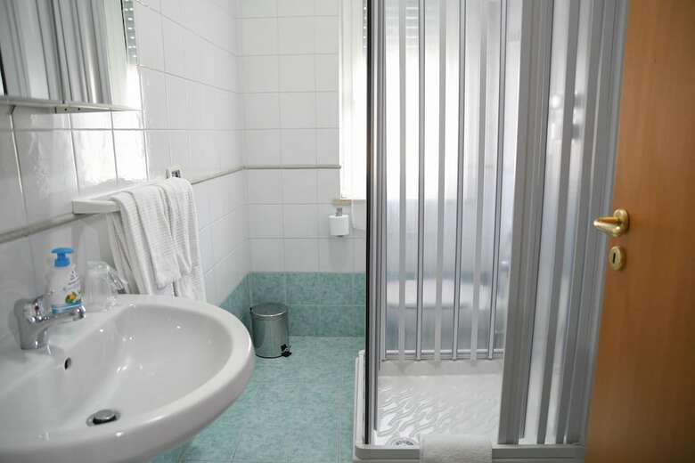 Hostal B&B Lamezia Airport