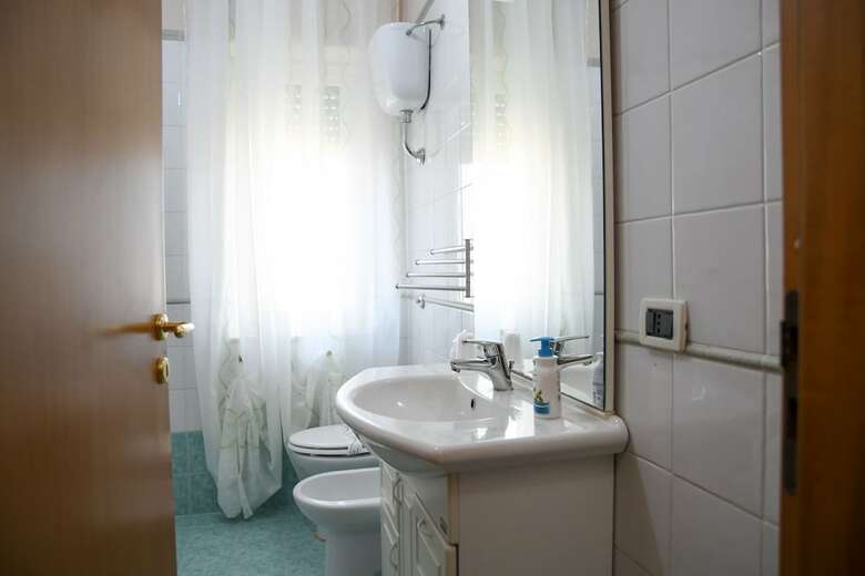 Hostal B&B Lamezia Airport