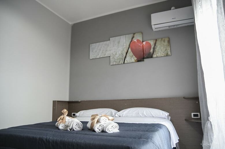 Hostal B&B Lamezia Airport