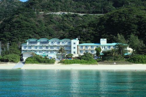 Hotel Tokashiku Marine Villege