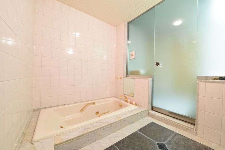 Hotel Spring Golf & Art Resort Awaji