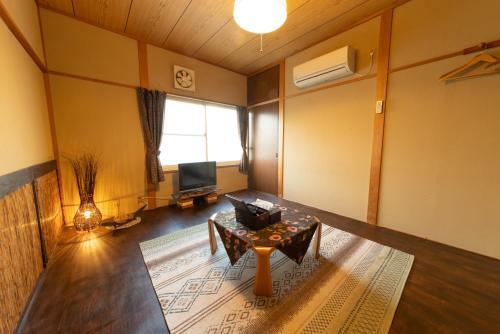 Hostal Bali & Cat Guest House