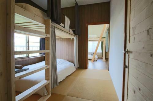Hostal ??(Haleluya) Guest House