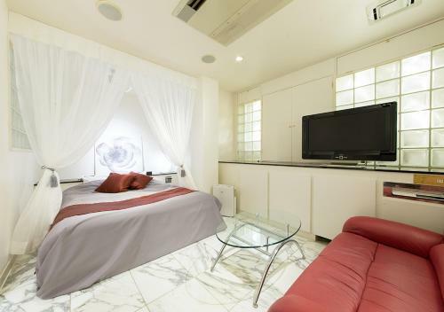 Hotel One Eight (Adult Only)