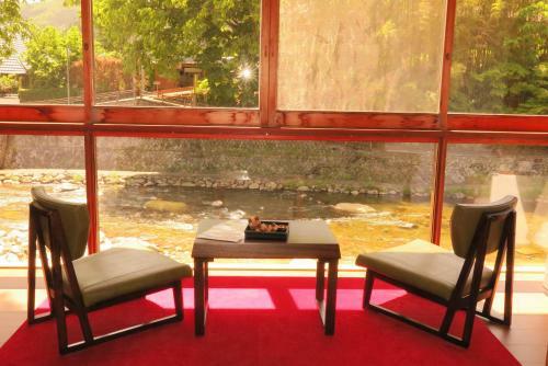 Hotel Okutsuhotspa Ikedayakajikaen