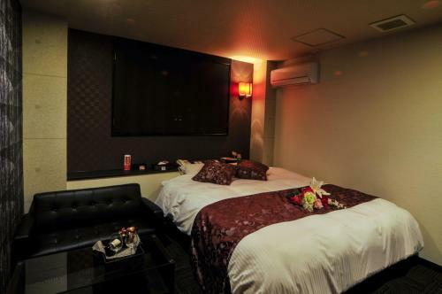 Hotel Cube (love Hotel)