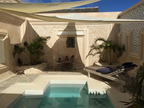 The Villa Luxury Suites Hotel