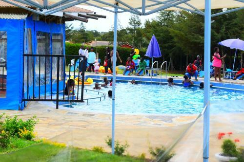 Lalanasi Lodge & Tented Camp