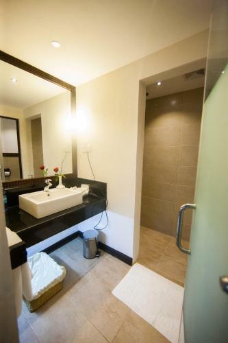 Hotel Jacaranda Indian Ocean Beach Resort