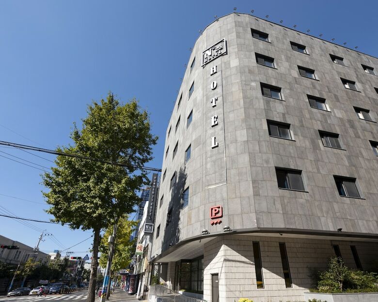 No. 25 Signature Hotel Daecheong