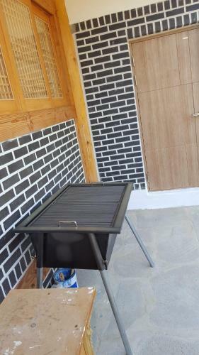 Hostal Myeongga Hanok Pension