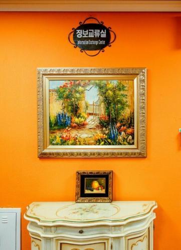 European Porcelain Museum Hostel
