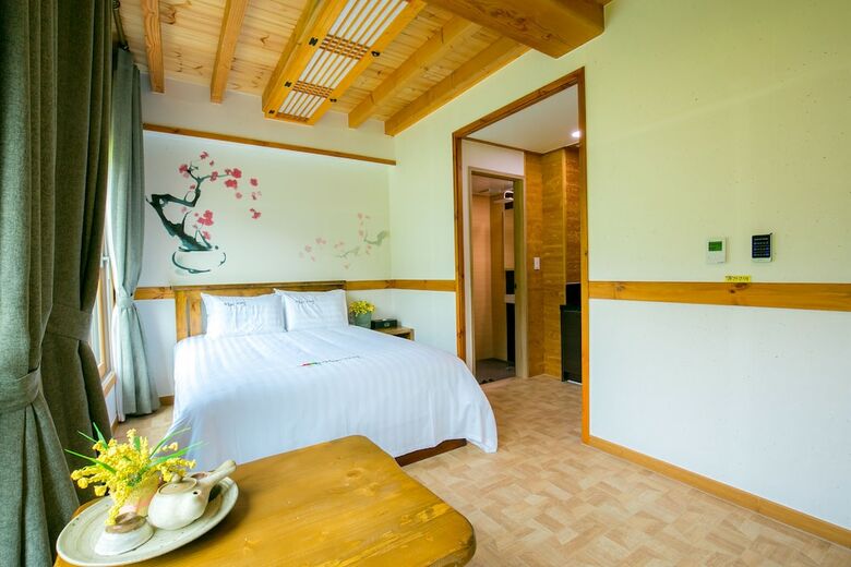 Hotel Royal Room Of King