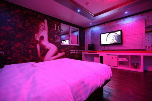 Andong W Hotel