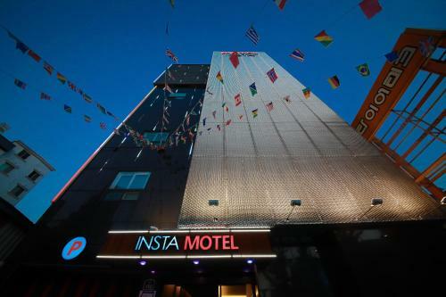 Insta Motel