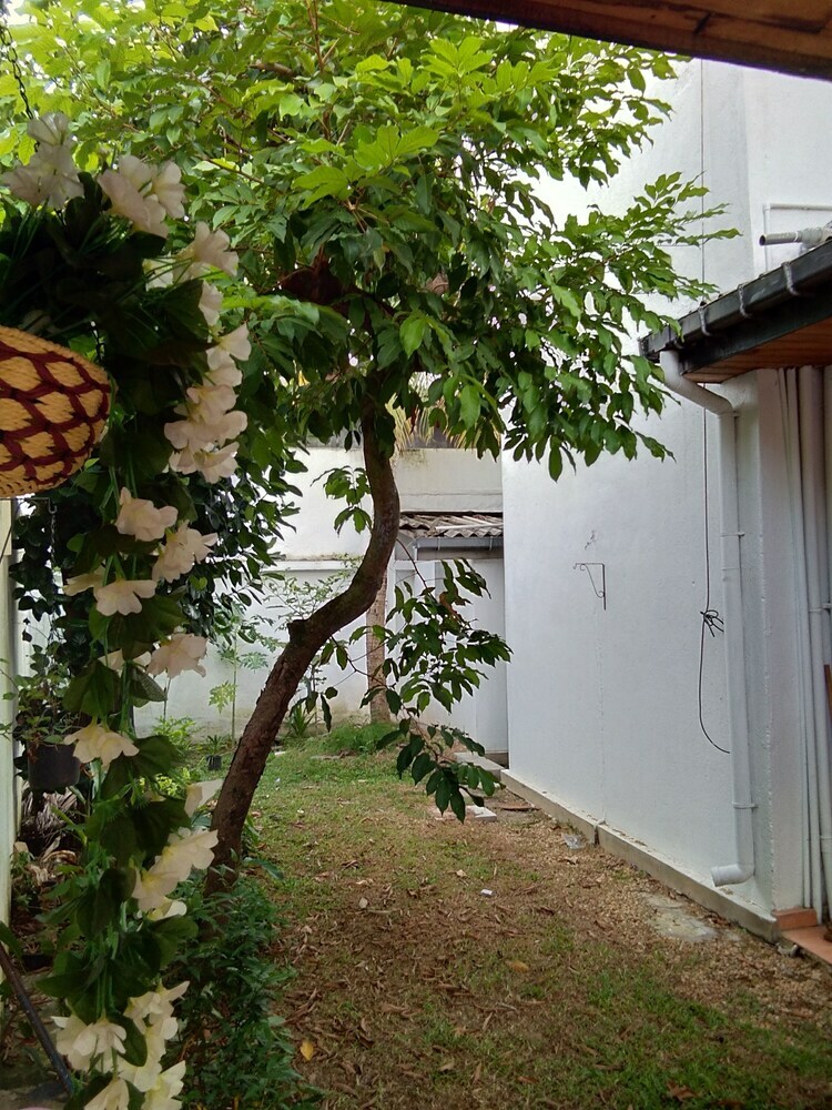Hostal Villa Subuthi