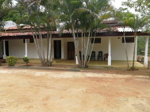 Hotel New Rest House - Mahiyanganaya