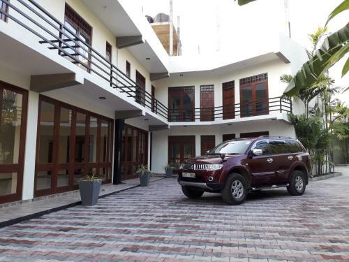 Hotel Ranora Holiday Inn