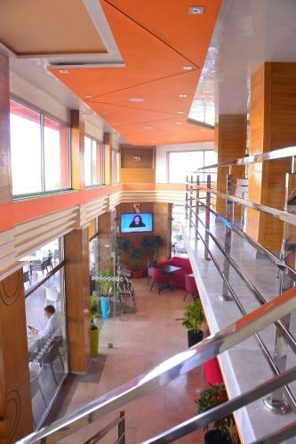 Hotel H�tel Hadaik Ain Asserdoune