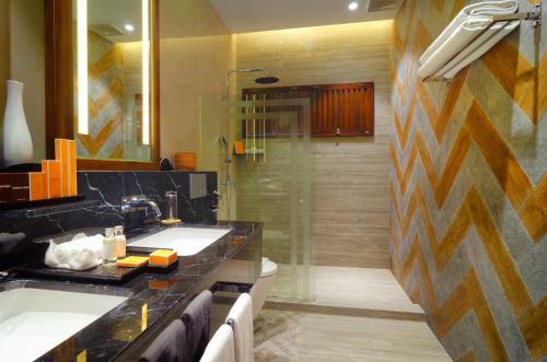 Hotel Gayana Marine Resort