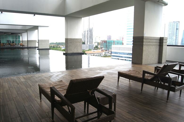 Hotel Twin Galaxy Suites By Iconic Bliss
