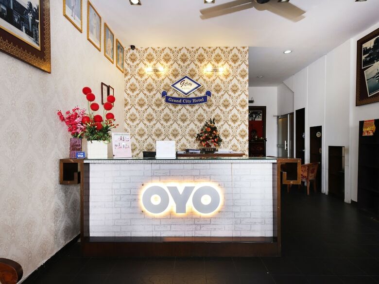 Oyo 619 Grand City Hotel 2