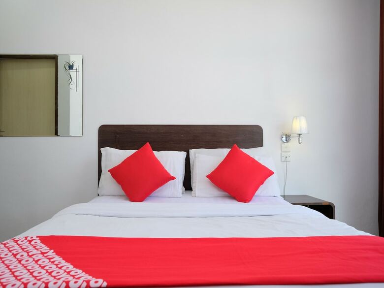 Oyo 619 Grand City Hotel 2